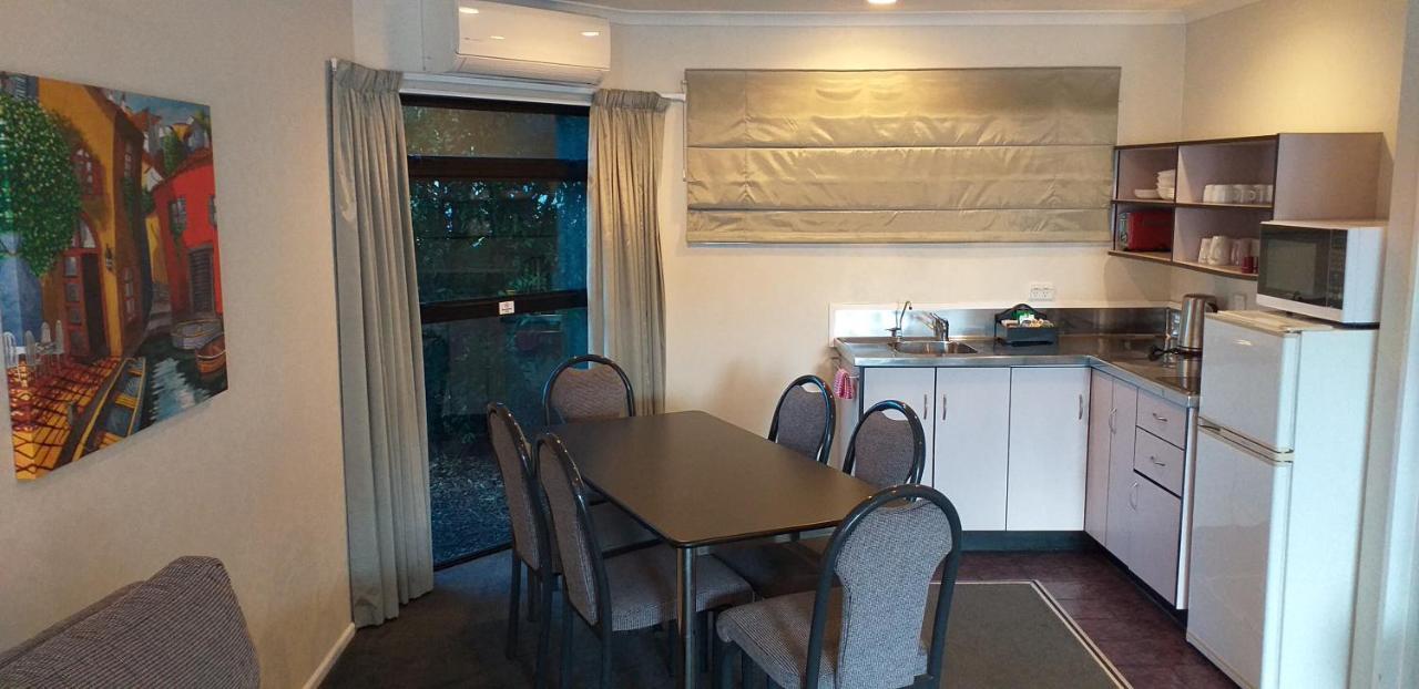 Shadzz Motel Palmerston North Luaran gambar
